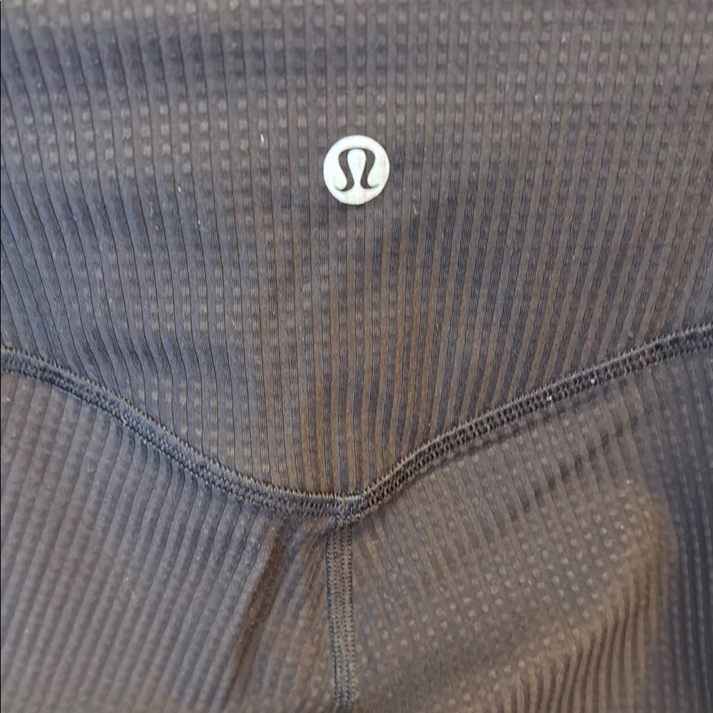 Align 25” Black Textured Leggings - Picture 3 of 4